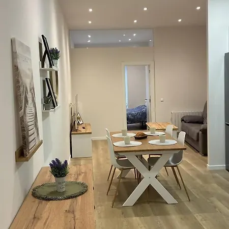 Apartament Tantin Suite: Lujoso Loft De 61 M² Y Techos Altos. *